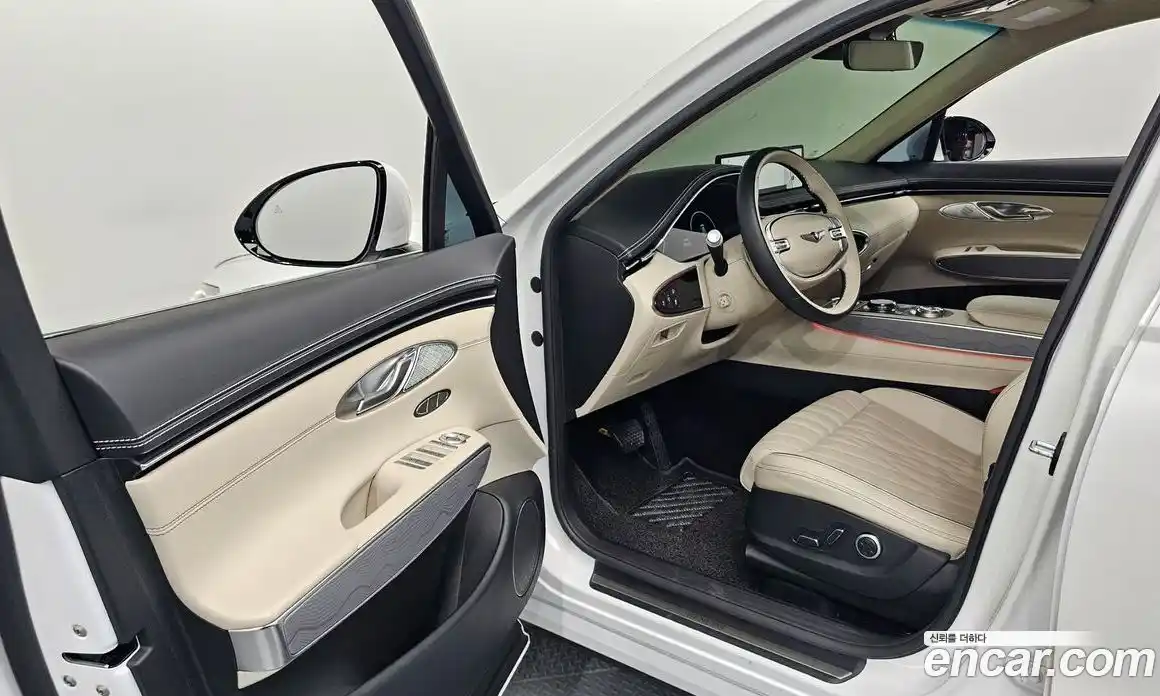 Genesis GV70 2023 2.5 автомат (гидро), фото 13
