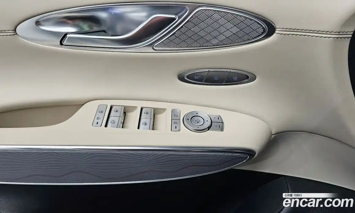 Genesis GV70 2023 2.5 автомат (гидро), фото 27