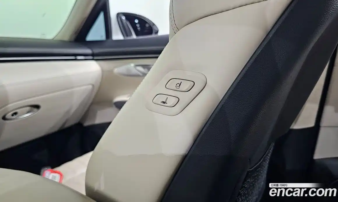 Genesis GV70 2023 2.5 автомат (гидро), фото 30
