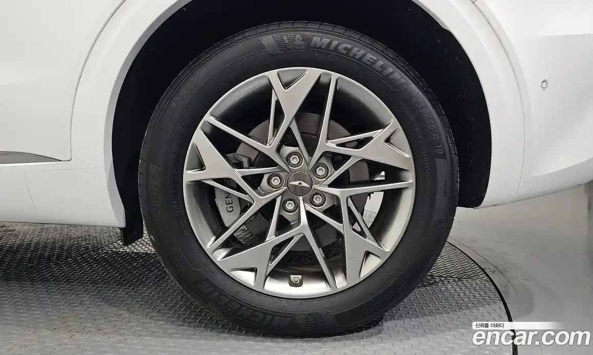 Genesis GV70 2023 2.5 автомат (гидро), фото 7