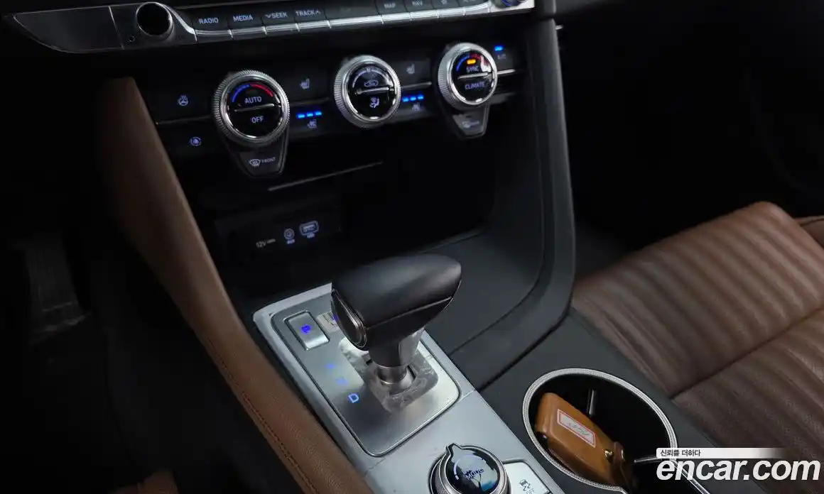 Genesis G70 2019 2.0 автомат (гидро), фото 12