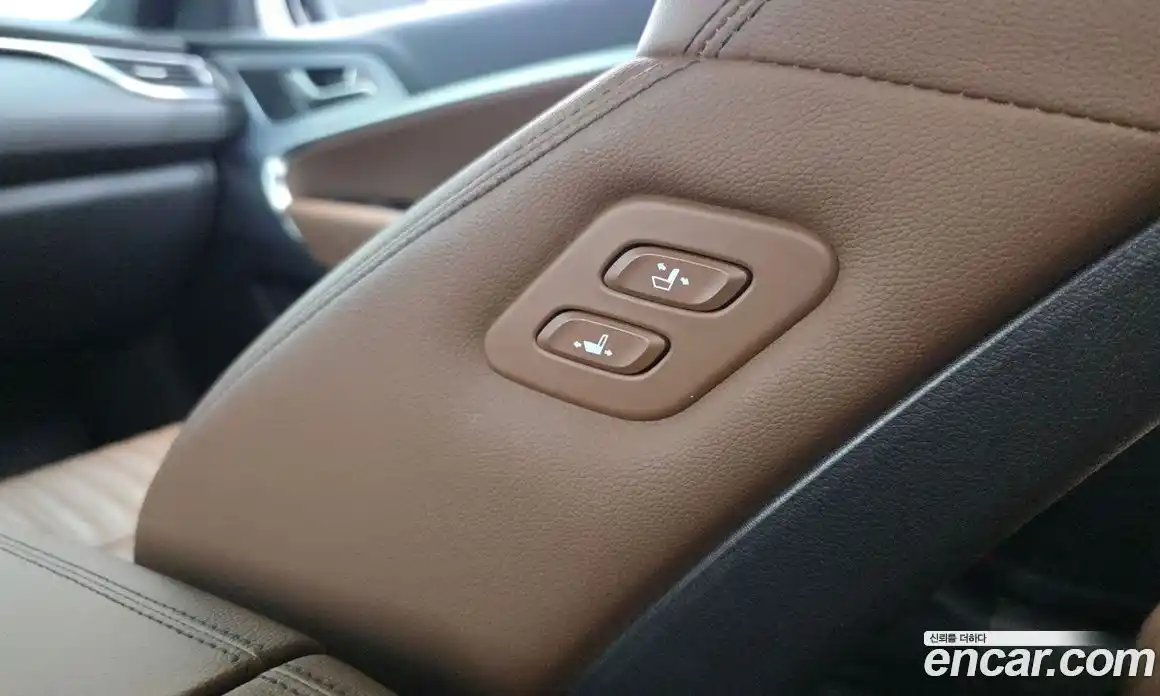 Genesis G70 2019 2.0 автомат (гидро), фото 24