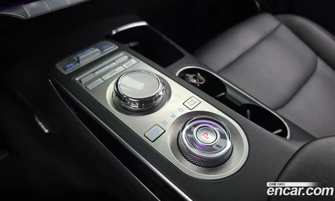 Genesis GV70 2022 2.5 автомат (гидро), фото 12