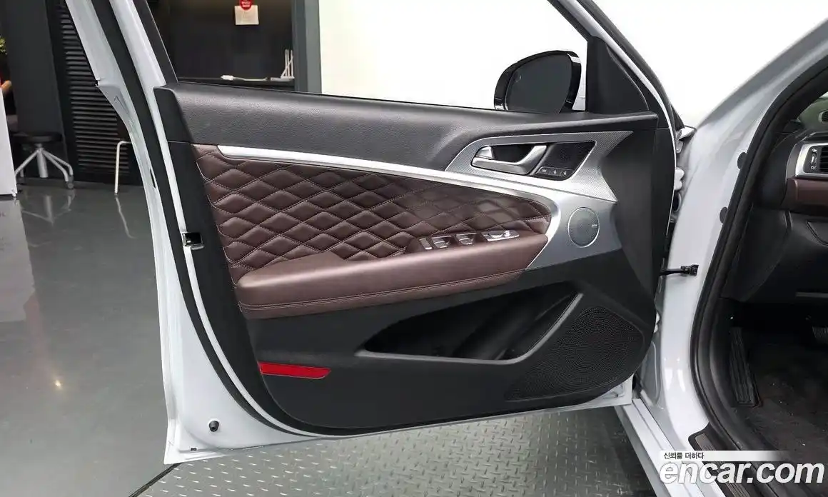 Genesis G70 2021 3.3 автомат (гидро), фото 14