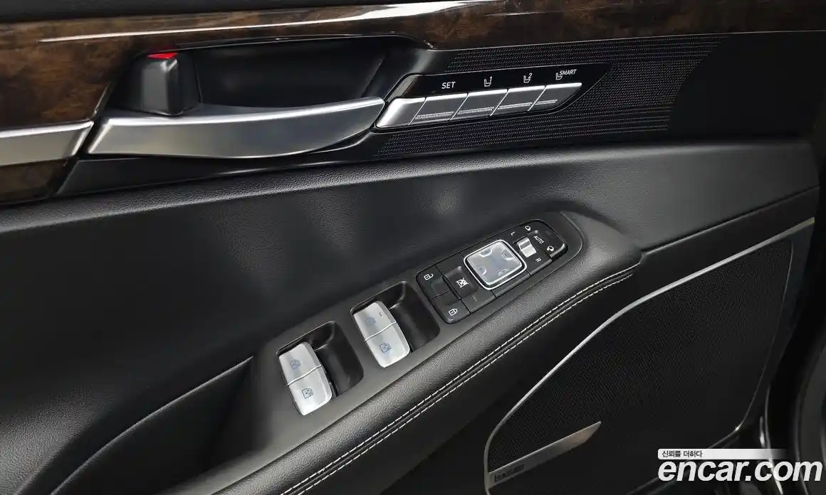 Genesis G90 2018 3.8 автомат (гидро), фото 30