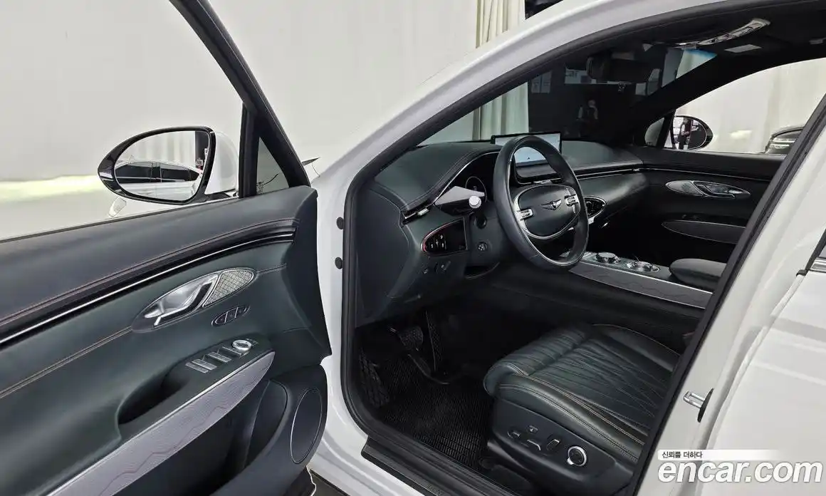 Genesis GV70 2022 2.5 автомат (гидро), фото 13