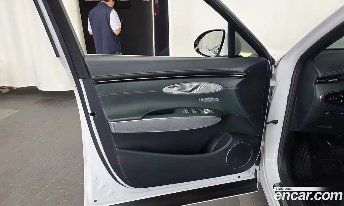 Genesis GV70 2022 2.5 автомат (гидро), фото 14