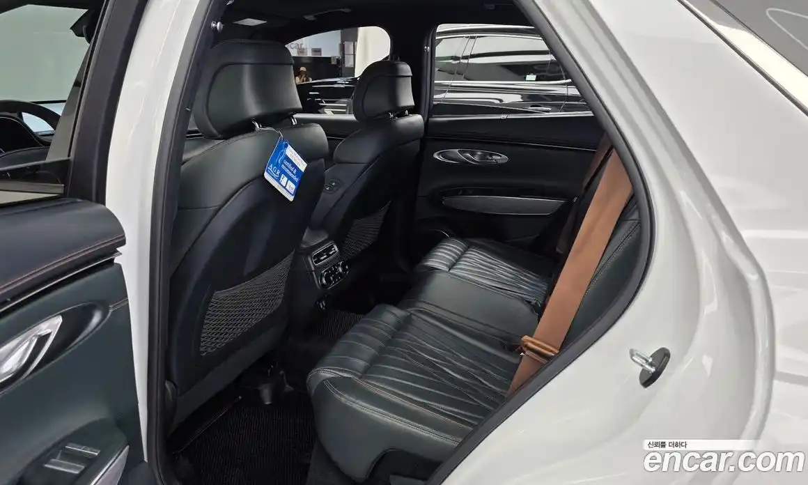 Genesis GV70 2022 2.5 автомат (гидро), фото 16
