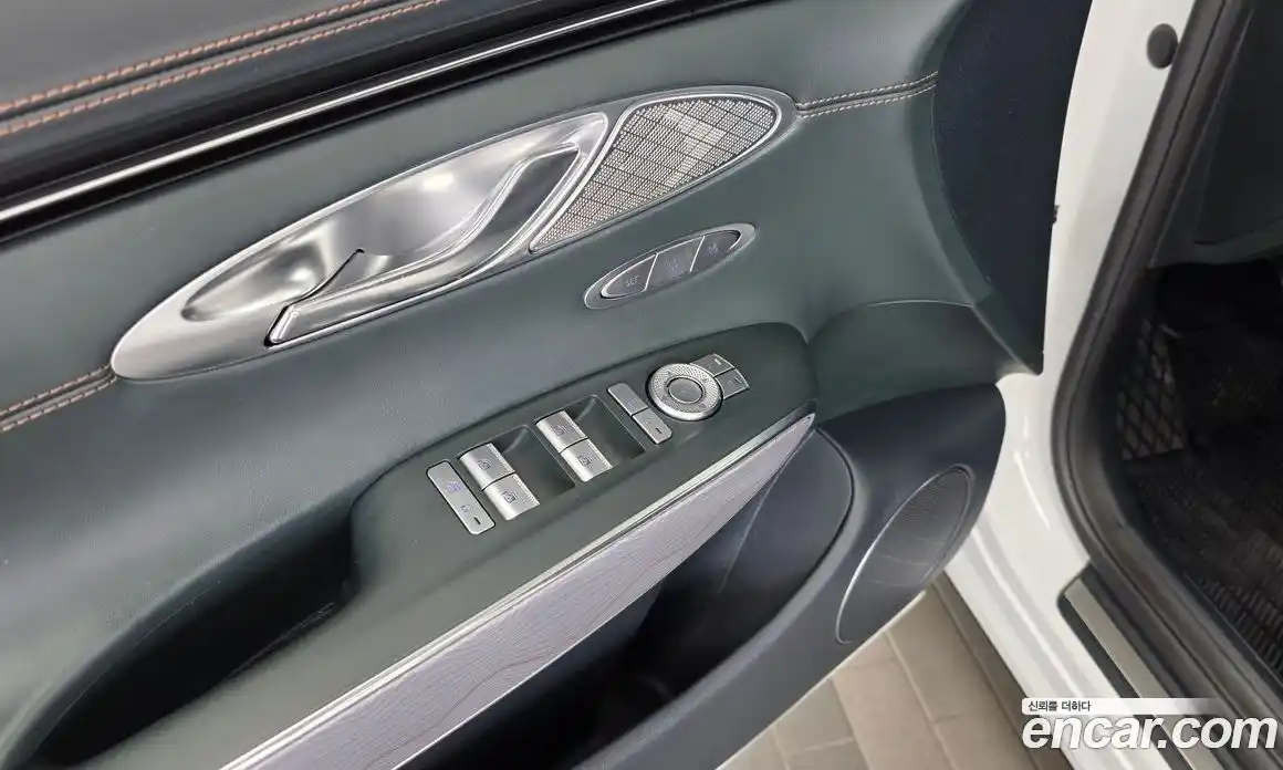 Genesis GV70 2022 2.5 автомат (гидро), фото 37