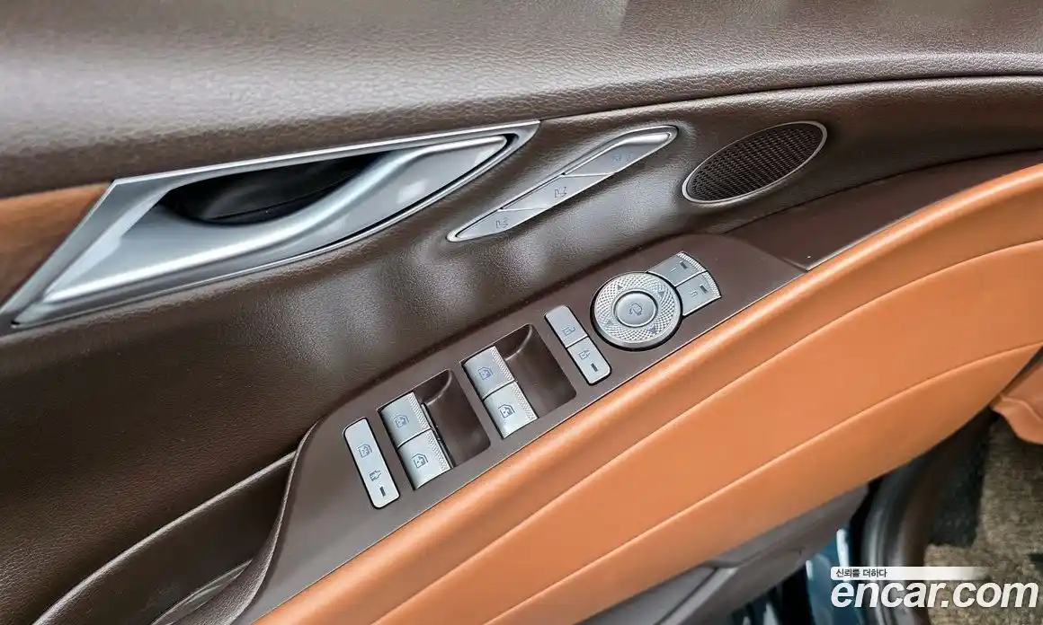 Genesis G80 2023 2.5 автомат (гидро), фото 26