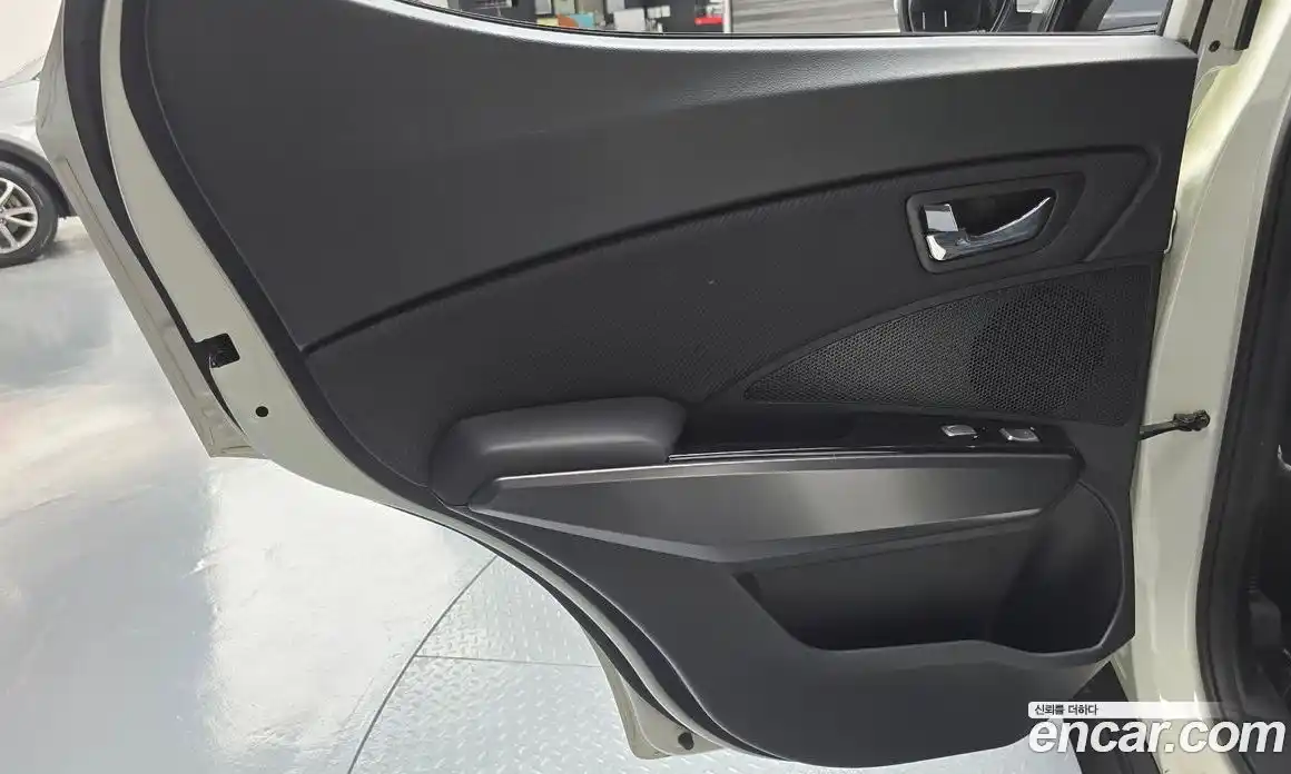 SsangYong TIBOLI 2016 1.6 автомат (гидро), фото 15