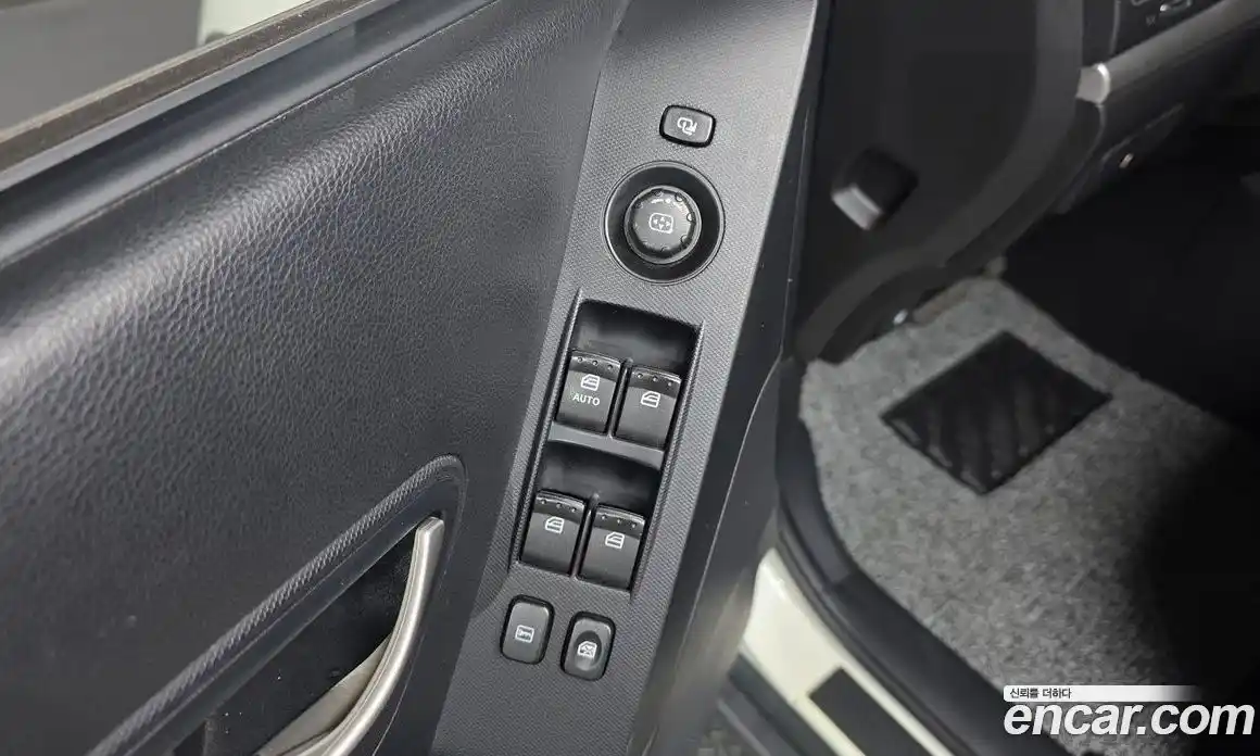 SsangYong Korando 2012 2.0 автомат (гидро), фото 11