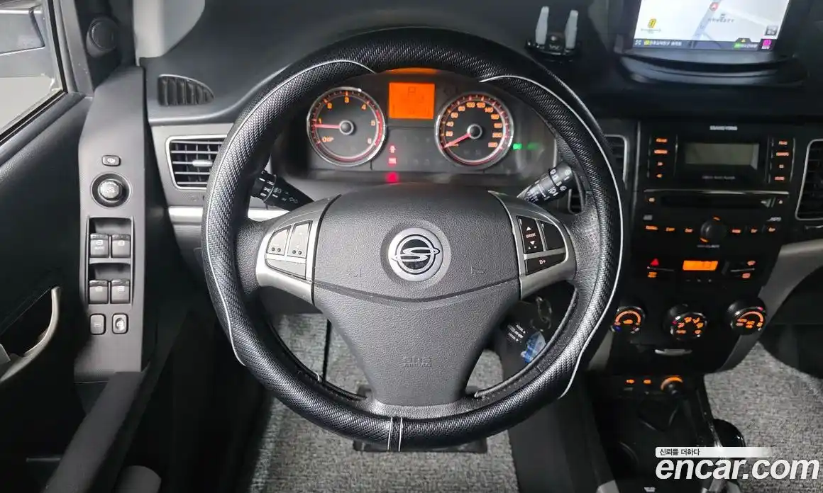 SsangYong Korando 2012 2.0 автомат (гидро), фото 13