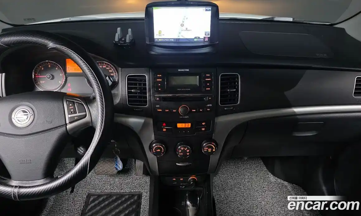SsangYong Korando 2012 2.0 автомат (гидро), фото 14