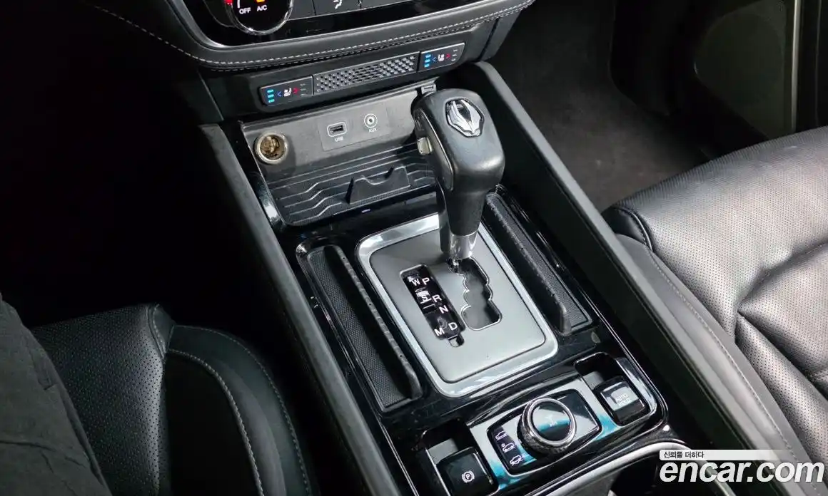 SsangYong Rexton 2018 2.2 автомат (гидро), фото 12