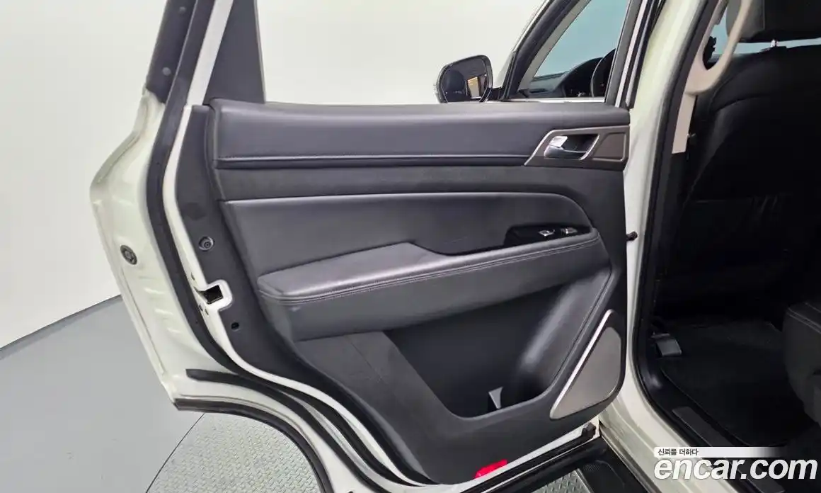 SsangYong Rexton 2018 2.2 автомат (гидро), фото 15