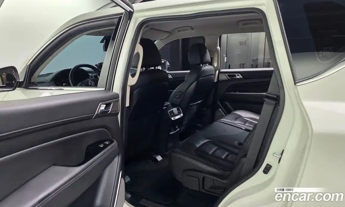 SsangYong Rexton 2018 2.2 автомат (гидро), фото 16