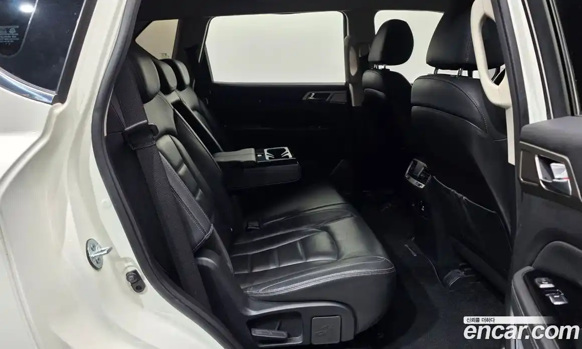 SsangYong Rexton 2018 2.2 автомат (гидро), фото 18