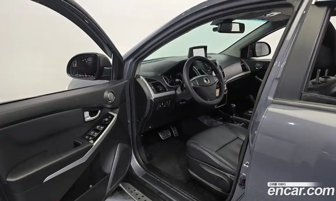SsangYong Korando 2016 2.2 автомат (гидро), фото 13