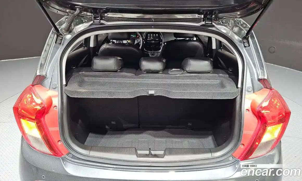 Chevrolet Spark 2021 1.0 автомат (гидро), фото 23