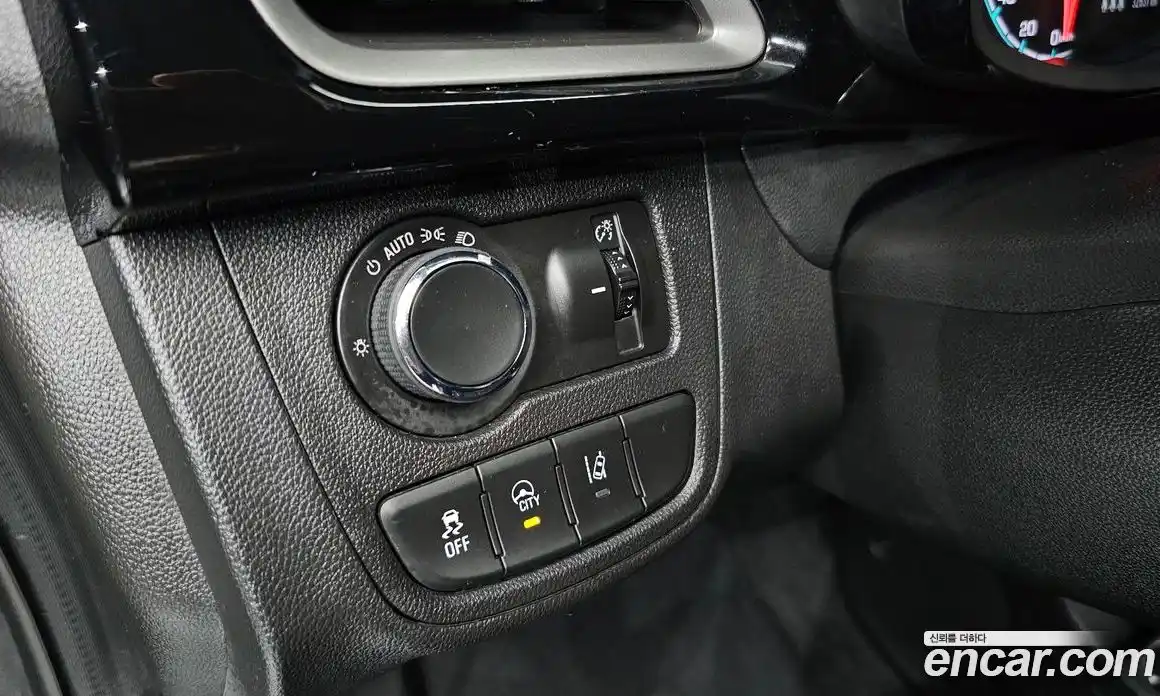 Chevrolet Spark 2021 1.0 автомат (гидро), фото 25