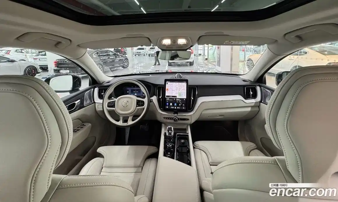 Volvo XC60 2026 2.0 автомат (гидро), фото 7