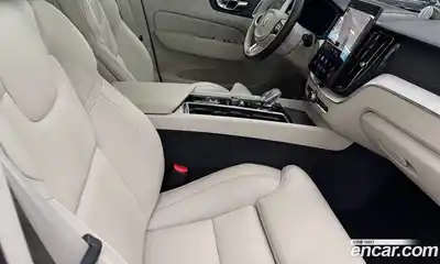 Volvo XC60 2026 2.0 автомат (гидро), миниатюра 10