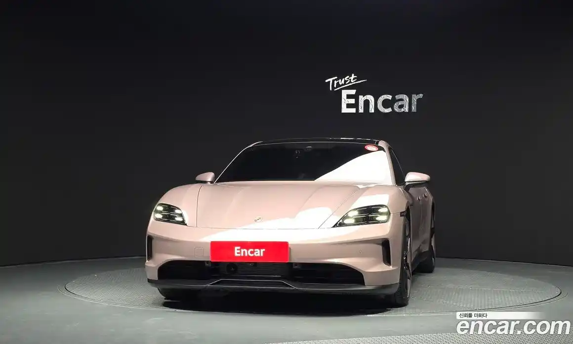 Porsche Taycan 2024 0.1 автомат (гидро), фото 3