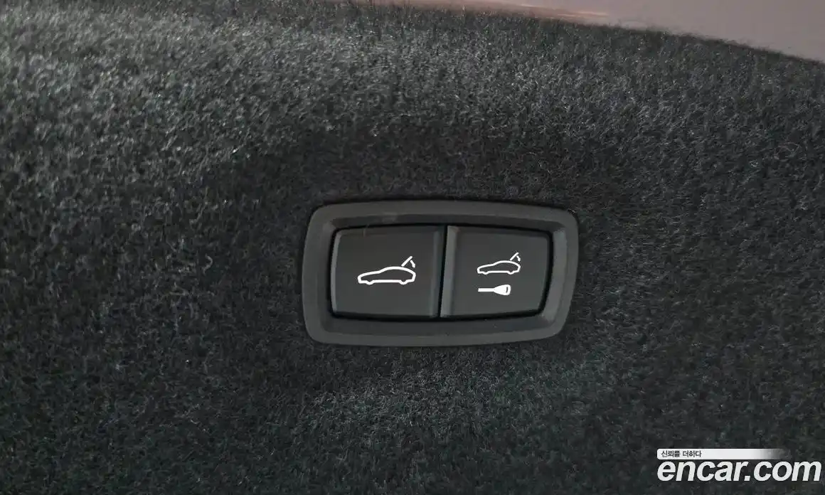 Porsche Taycan 2024 0.1 автомат (гидро), фото 39