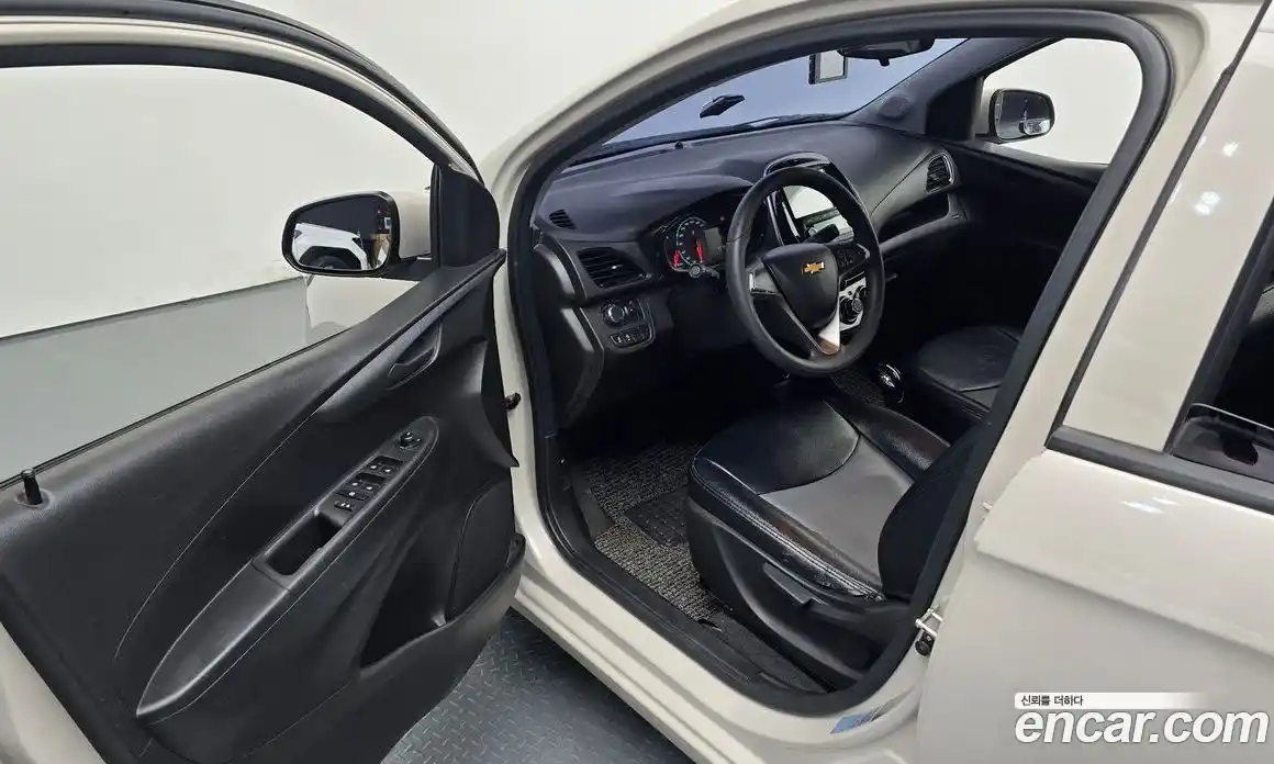Chevrolet Spark 2016 1.0 автомат (гидро), фото 11