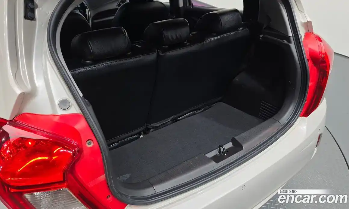 Chevrolet Spark 2016 1.0 автомат (гидро), фото 19