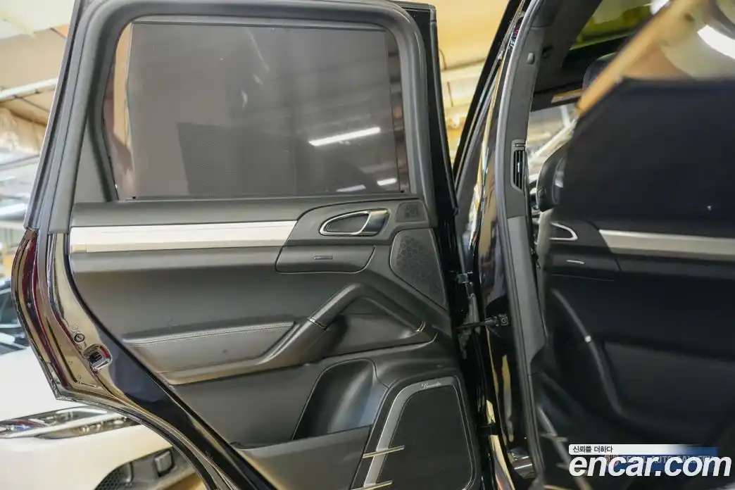 Porsche Cayenne 2011 4.8 автомат (гидро), фото 17