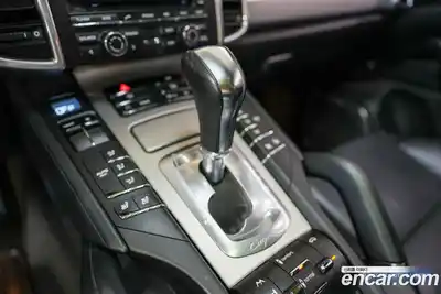 Porsche Cayenne 2011 4.8 автомат (гидро), миниатюра 9
