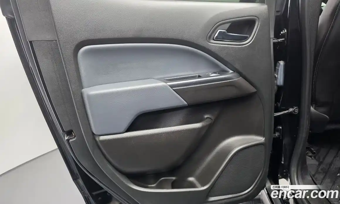 Chevrolet Colorado 2020 3.6 автомат (гидро), фото 14