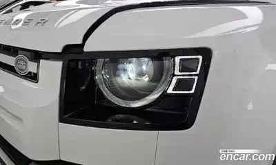 Land Rover Defender 2023 3.0 автомат (гидро), миниатюра 8