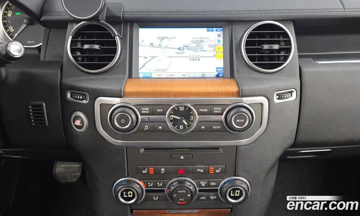 Land Rover Discovery 2015 3.0 автомат (гидро), фото 13
