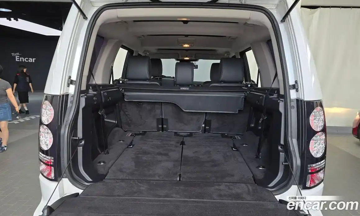 Land Rover Discovery 2015 3.0 автомат (гидро), фото 20