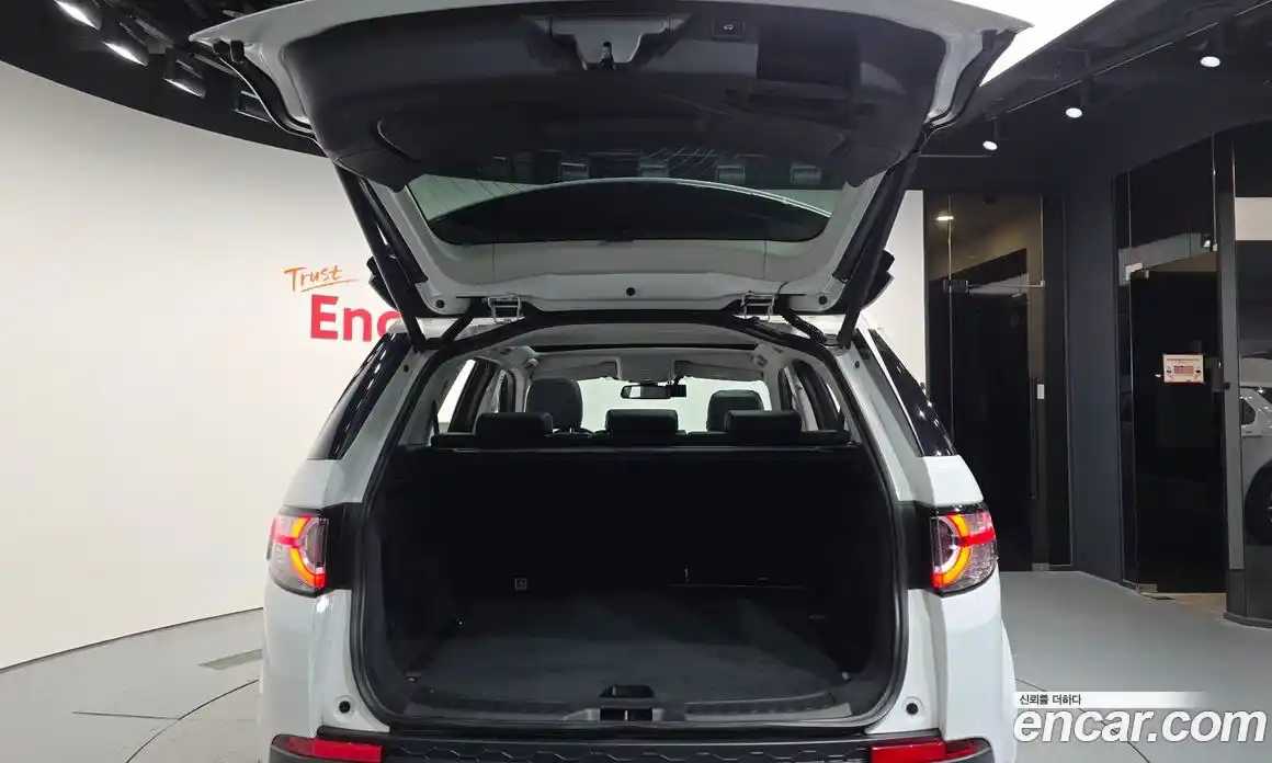 Land Rover Discovery Sport 2017 2.0 автомат (гидро), фото 20