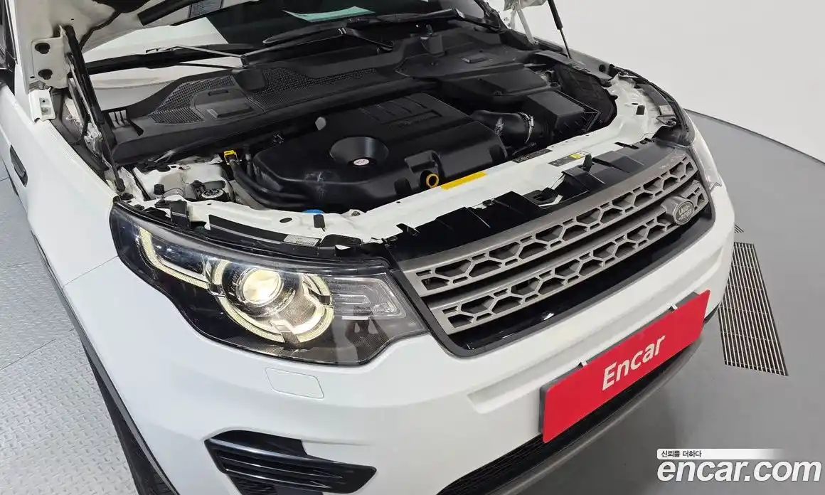 Land Rover Discovery Sport 2017 2.0 автомат (гидро), фото 6