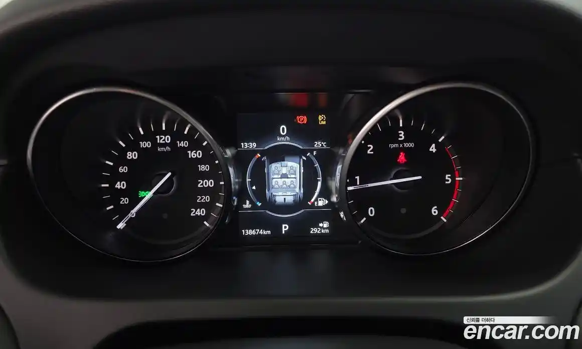 Land Rover Discovery Sport 2017 2.0 автомат (гидро), фото 8