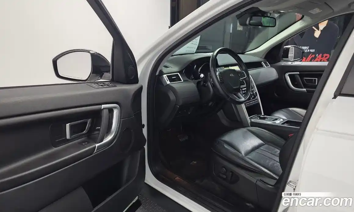 Land Rover Discovery Sport 2017 2.0 автомат (гидро), фото 10
