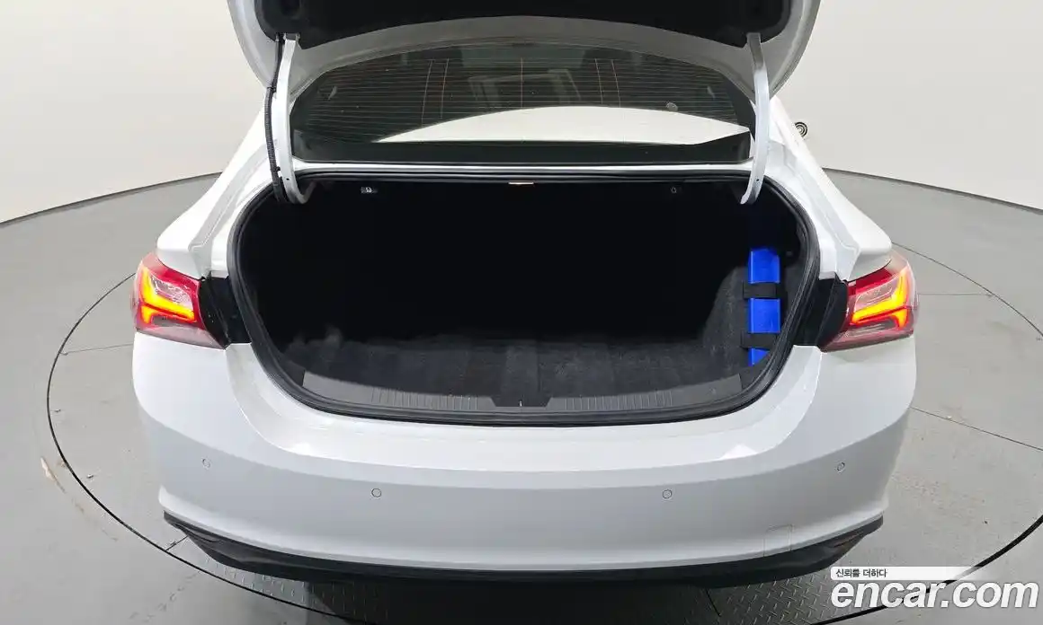 Chevrolet Malibu 2019 1.6 автомат (гидро), фото 17