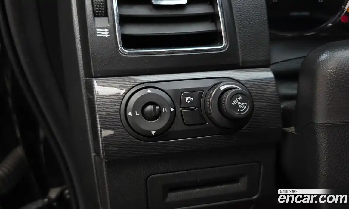 Chevrolet Captiva 2013 2.0 автомат (гидро), фото 15