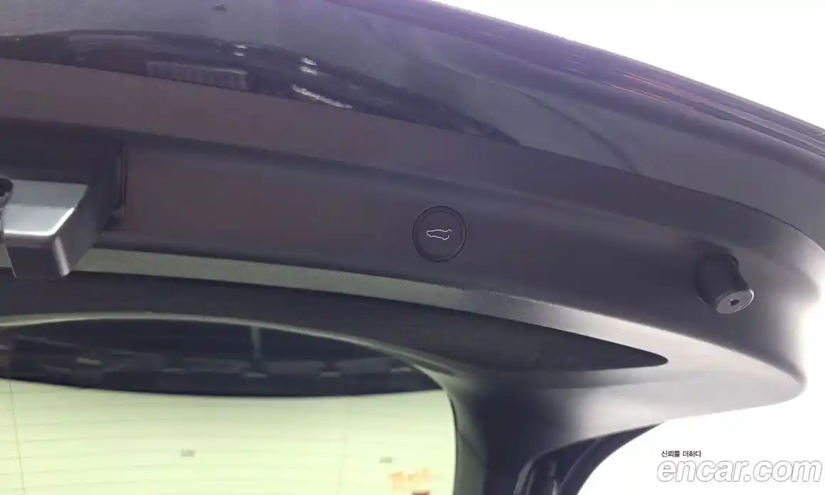 Tesla Model Y 2024 0.2 автомат (гидро), фото 30 Tesla Model Y 2024 0.2 автомат (гидро), фото 30