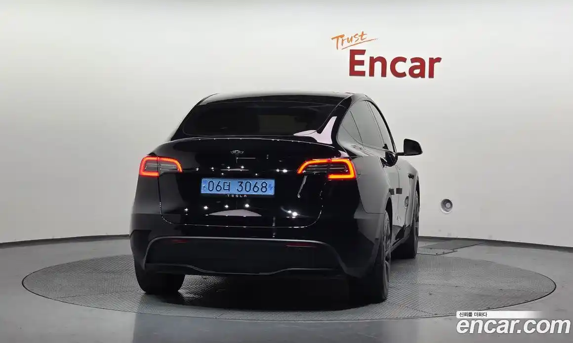 Tesla Model Y 2024 0.2 автомат (гидро), фото 3 Tesla Model Y 2024 0.2 автомат (гидро), фото 3