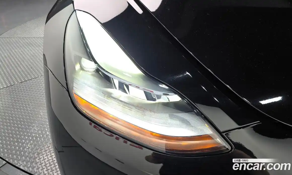 Tesla Model Y 2024 0.2 автомат (гидро), фото 7 Tesla Model Y 2024 0.2 автомат (гидро), фото 7