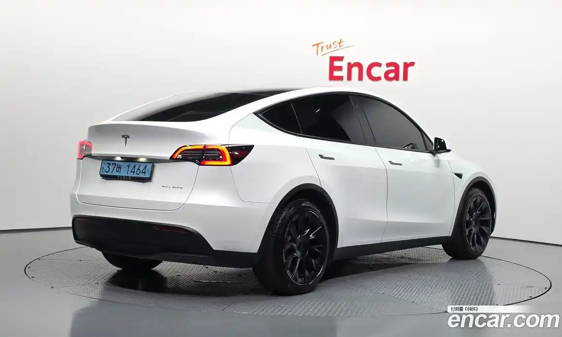 Tesla Model Y 2021 0.2 автомат (гидро), фото 2 Tesla Model Y 2021 0.2 автомат (гидро), фото 2