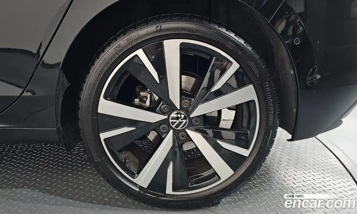 Volkswagen Golf 2025 2.0 автомат (гидро), фото 7