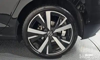 Volkswagen Golf 2025 2.0 автомат (гидро), миниатюра 7