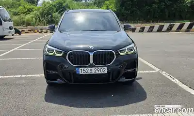 BMW X1 2022 2.0 автомат (гидро), миниатюра 2
